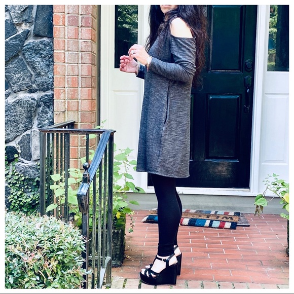 CHARCOAL TWEED V NECK COLD SHOULDER TUNIC DRESS - Picture 6 of 9